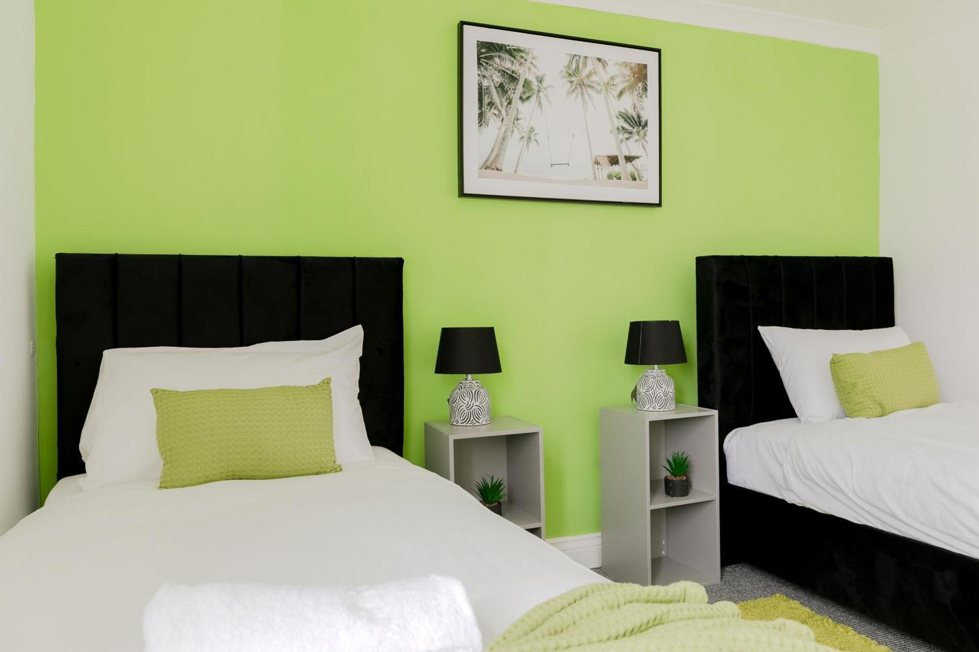 Villa 5Br House, Free Parking Offa12, Contractor, Big Families, Relocation Redbridge Esterno foto