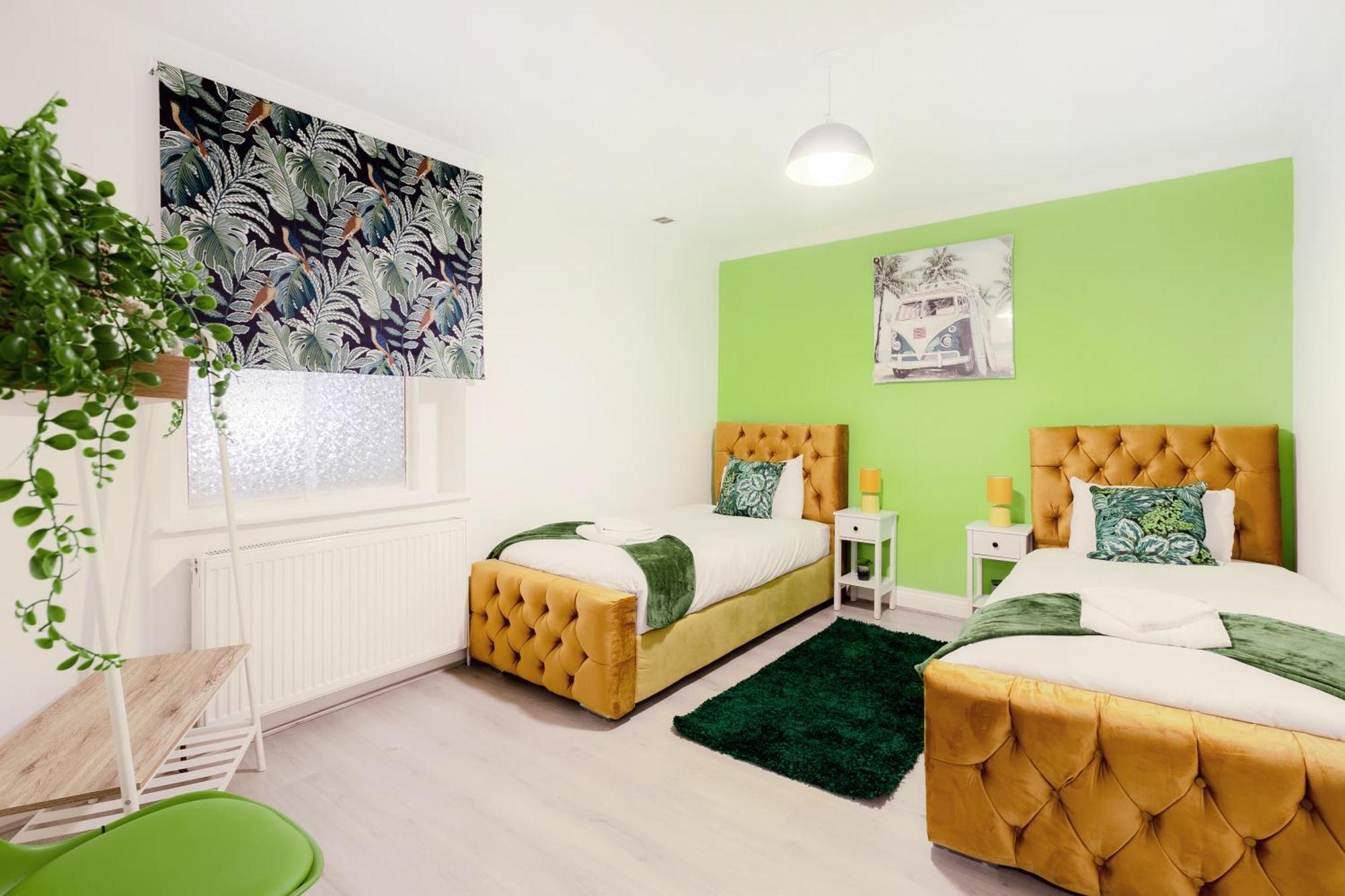 Villa 5Br House, Free Parking Offa12, Contractor, Big Families, Relocation Redbridge Esterno foto